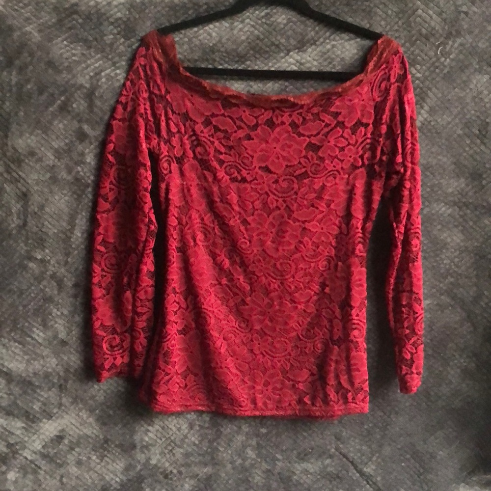 Off the Shoulder Lace Blouse! - Picture 2 of 3
